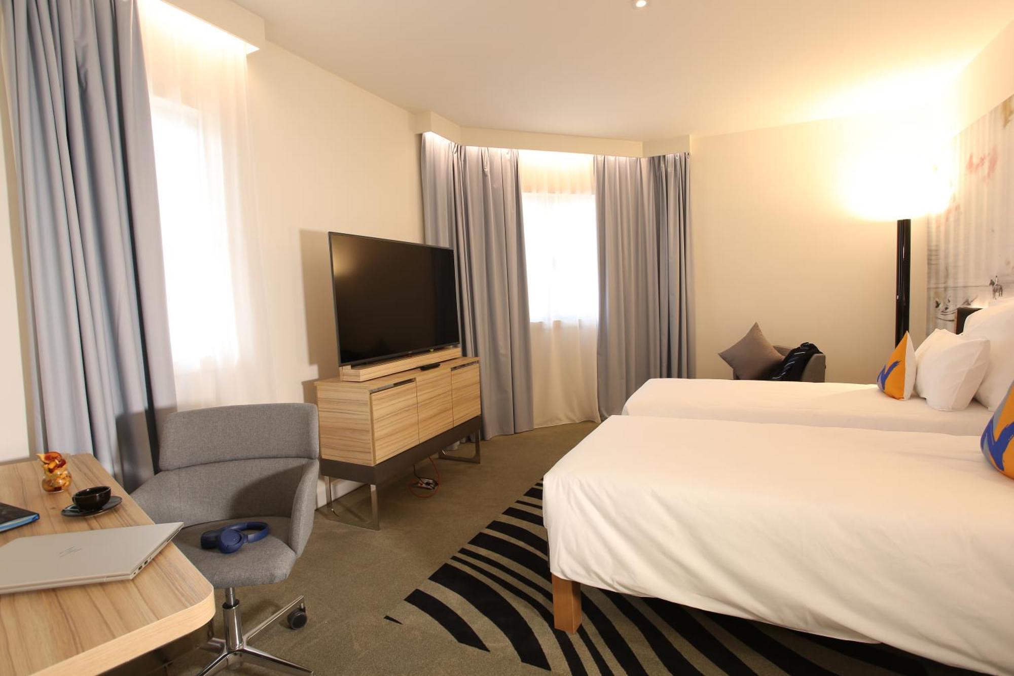 Novotel Tunis Lac Tunes Exterior foto
